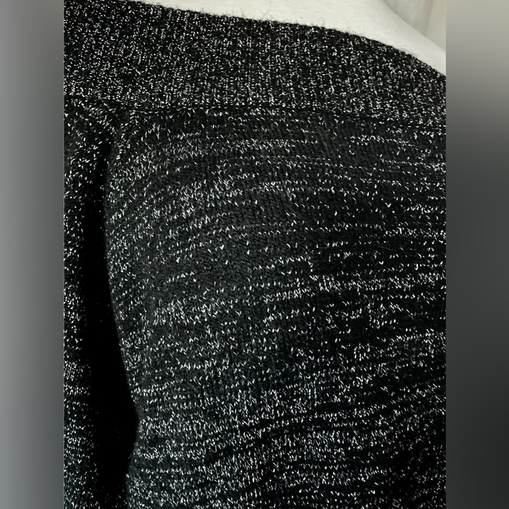 H&M Off Should Sweater Black w/ Sparkly Silver Threads Throughout sz L - Picture 4 of 6